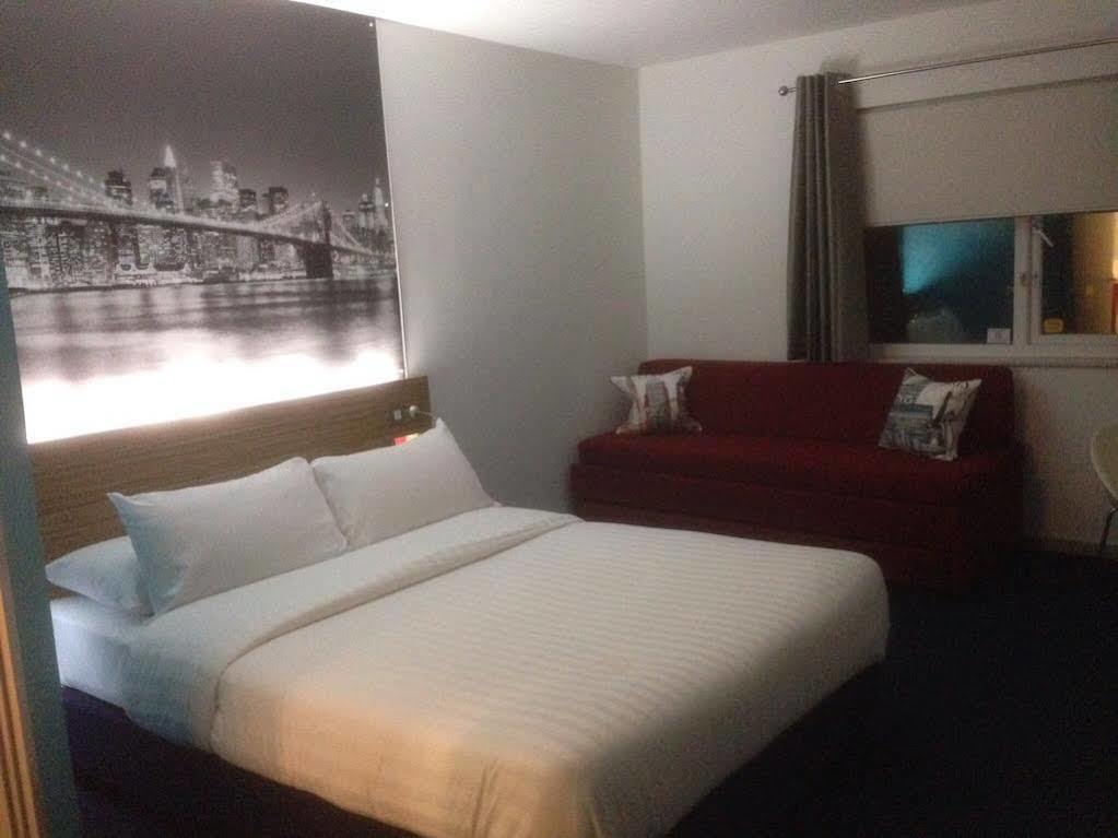Citilodge Wakefield Hotel By Roomsbooked Buitenkant foto
